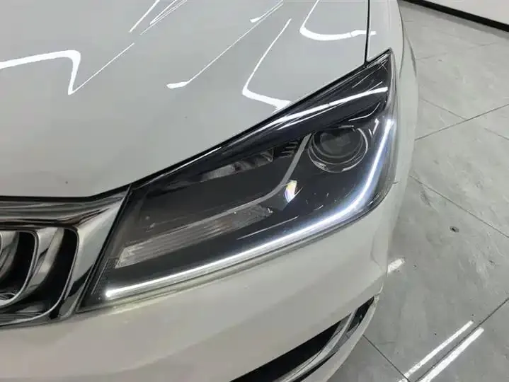 Emgrand 2020 1.5L CVT Luxury Model 5