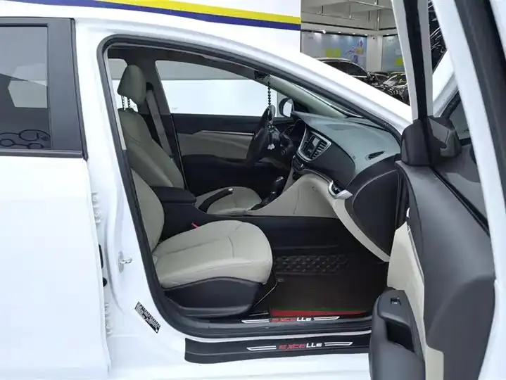 Yinglang 2021 Model 1.5L Automatic Elite 8