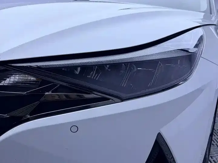 Elantra 2022 1.5L CVT Luxury Edition 9