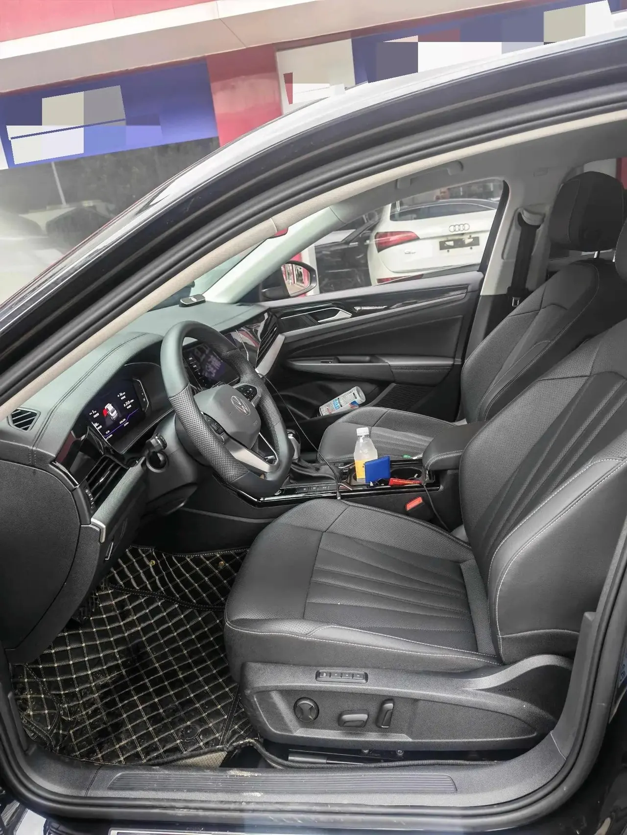 Volkswagen 2025 Passat 2.0TSI 330TSI outstanding elite edition automatic gear 2