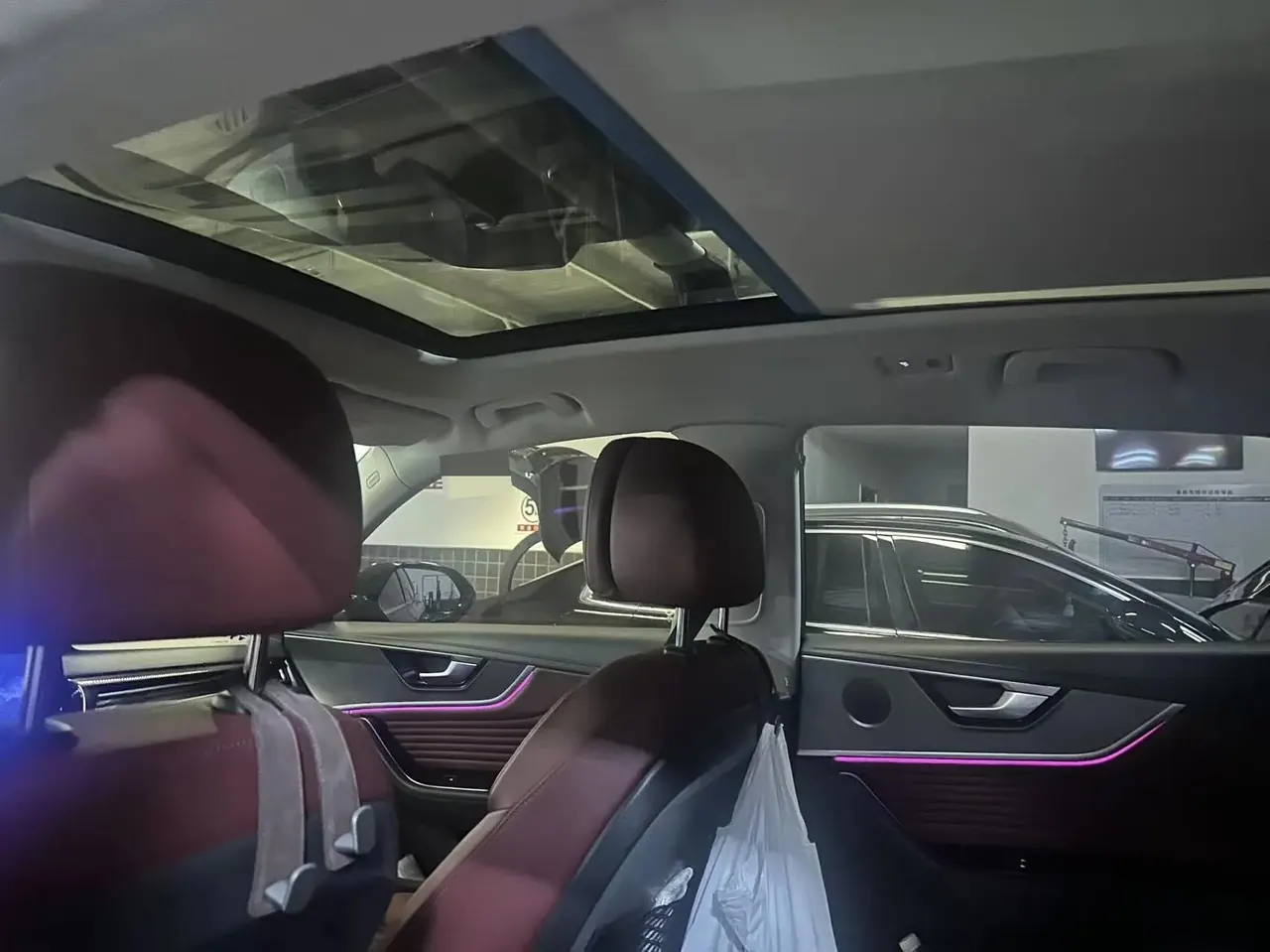 HongQi HS5 2023 model 2.0T Qixiang Pro version 4