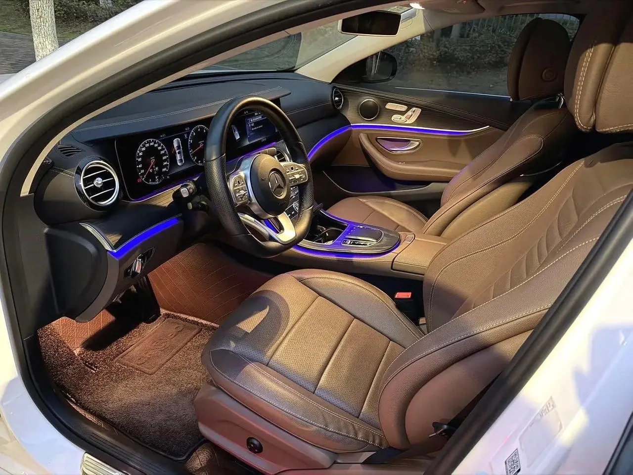 Mercedes Benz E-Class 2020 E 300 L Sports Fashion 5