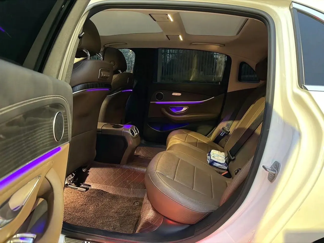 Mercedes Benz E-Class 2020 E 300 L Sports Fashion 6