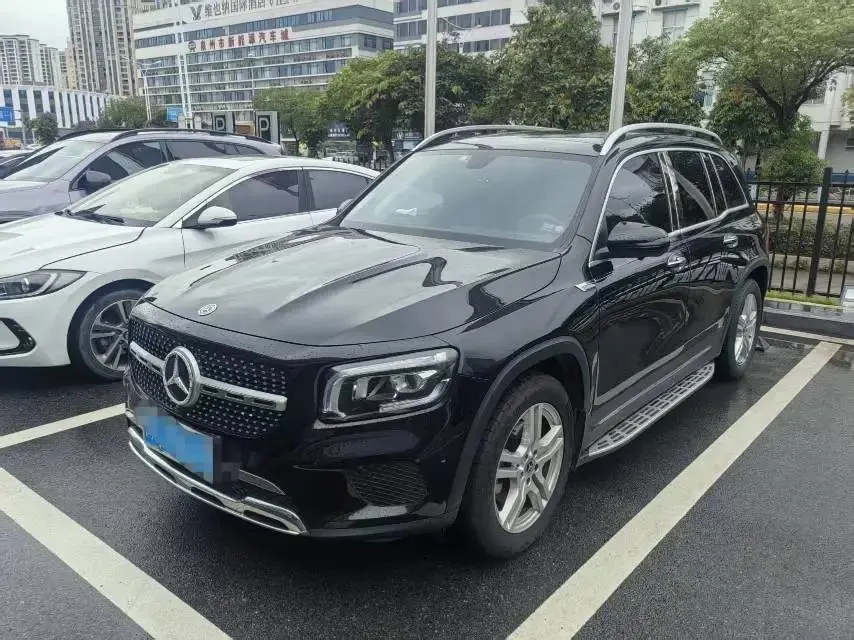 Mercedes Benz GLB 2021 model GLB 200 Sport version - View 1