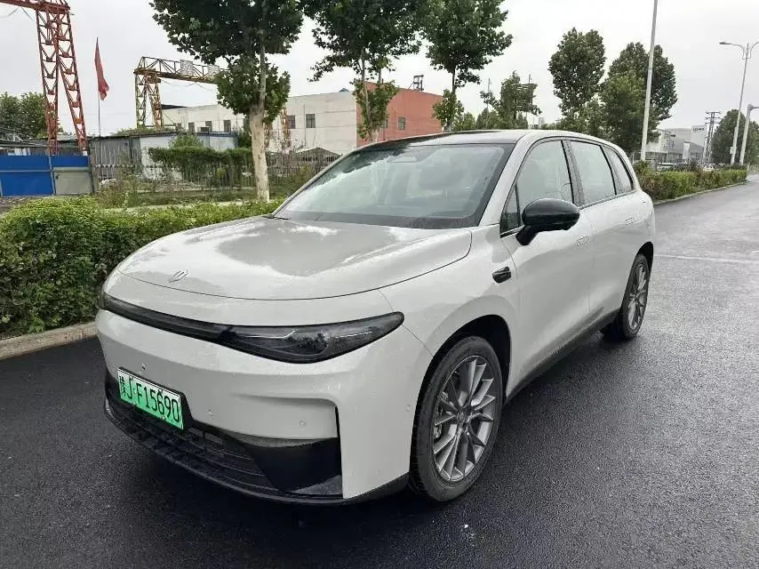 Leapmotor C10 2024 210 Smart Edition - View 1