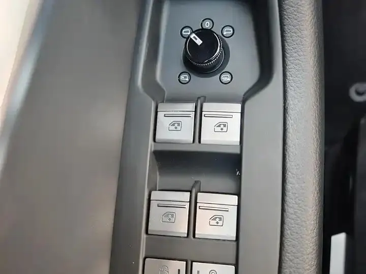Audi A6L 2023 40 TFSI Deluxe Elegant 10