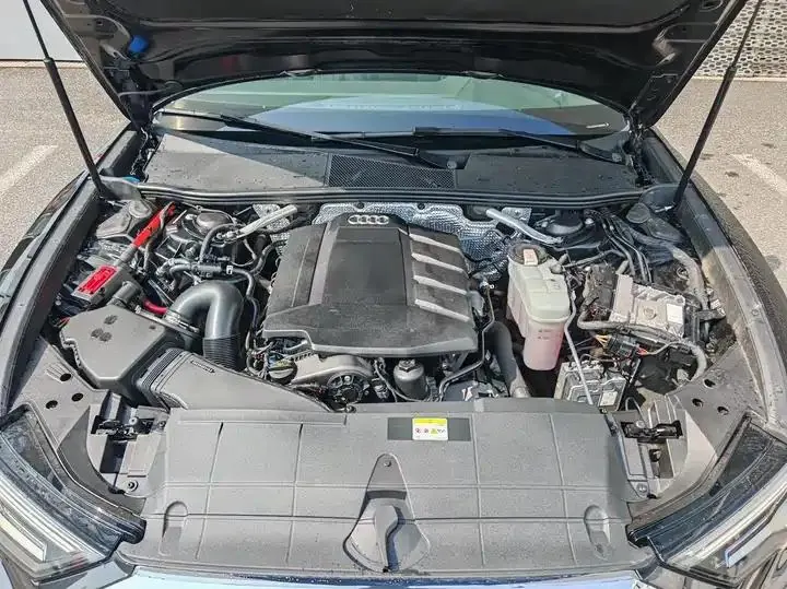 Audi A6L 2023 40 TFSI Deluxe Elegant 15