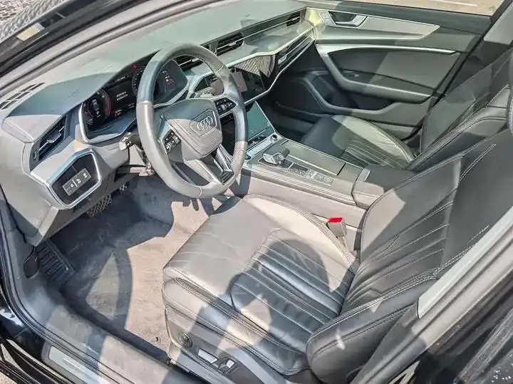 Audi A6L 2023 40 TFSI Deluxe Elegant 9