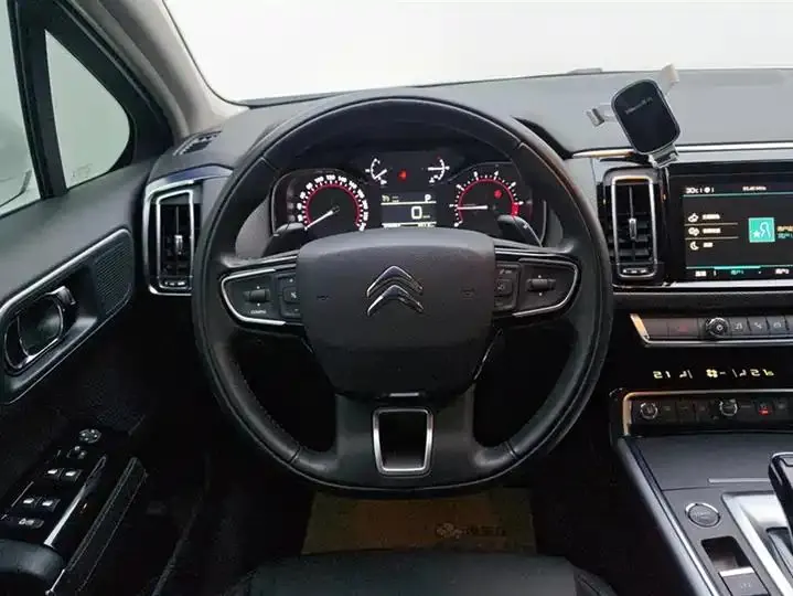 Citroen C6 2021 400THP Comfort Edition 15