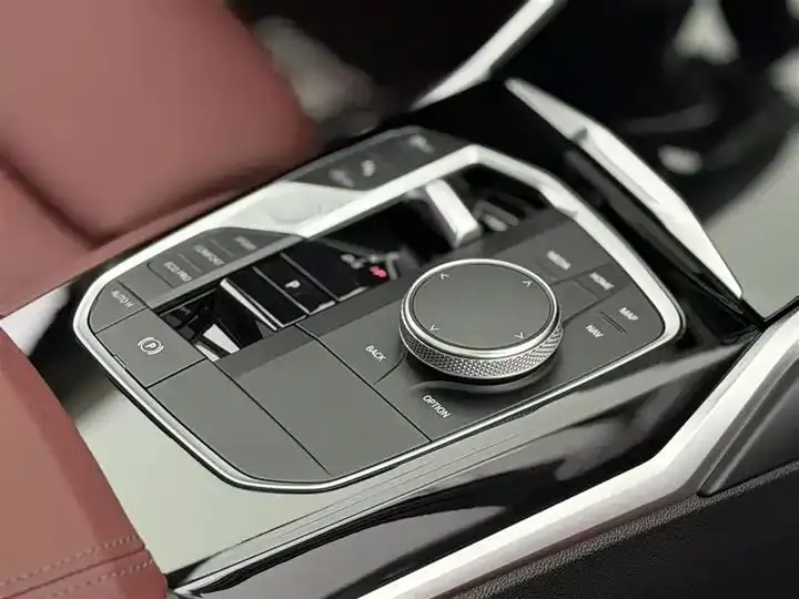 BMW 3 Series 2023 model 320Li M Sport Package 18