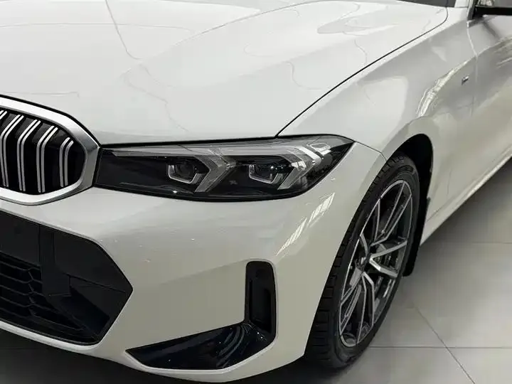 BMW 3 Series 2023 model 320Li M Sport Package 27