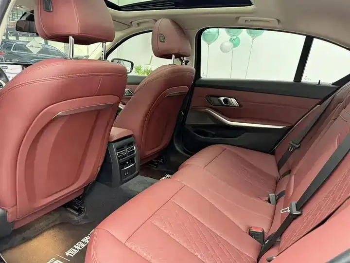 BMW 3 Series 2023 model 320Li M Sport Package 7