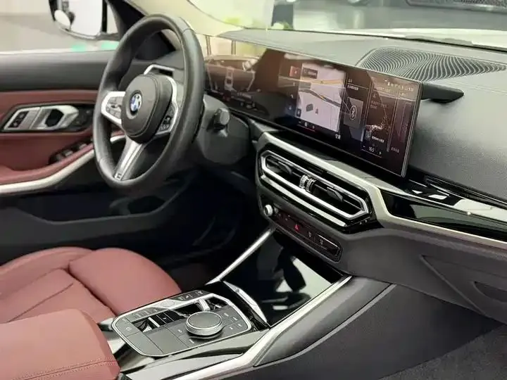 BMW 3 Series 2023 model 320Li M Sport Package 8