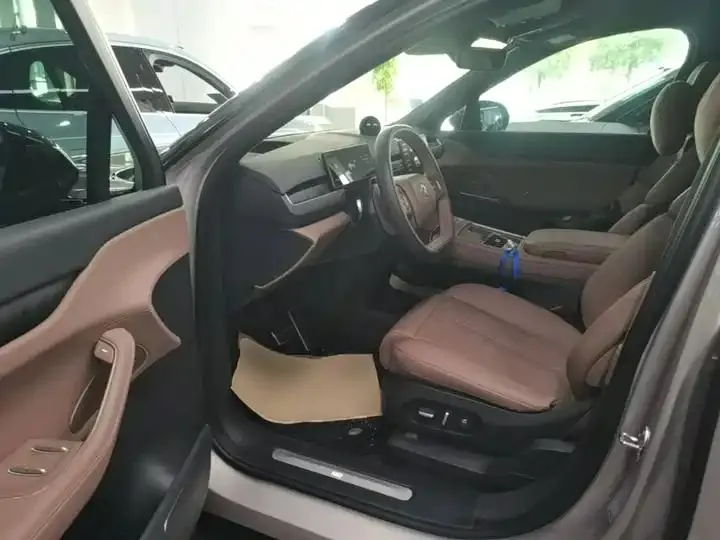 NIO ES8 2024 75kWh 16