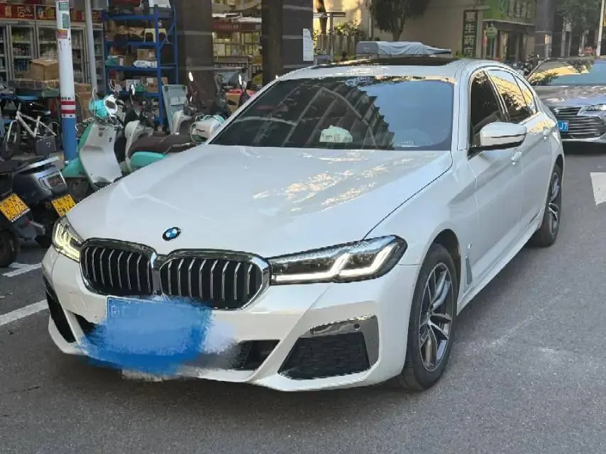 BMW 5 Series 2022 Model Facelift II 525Li Luxury Package - View 1