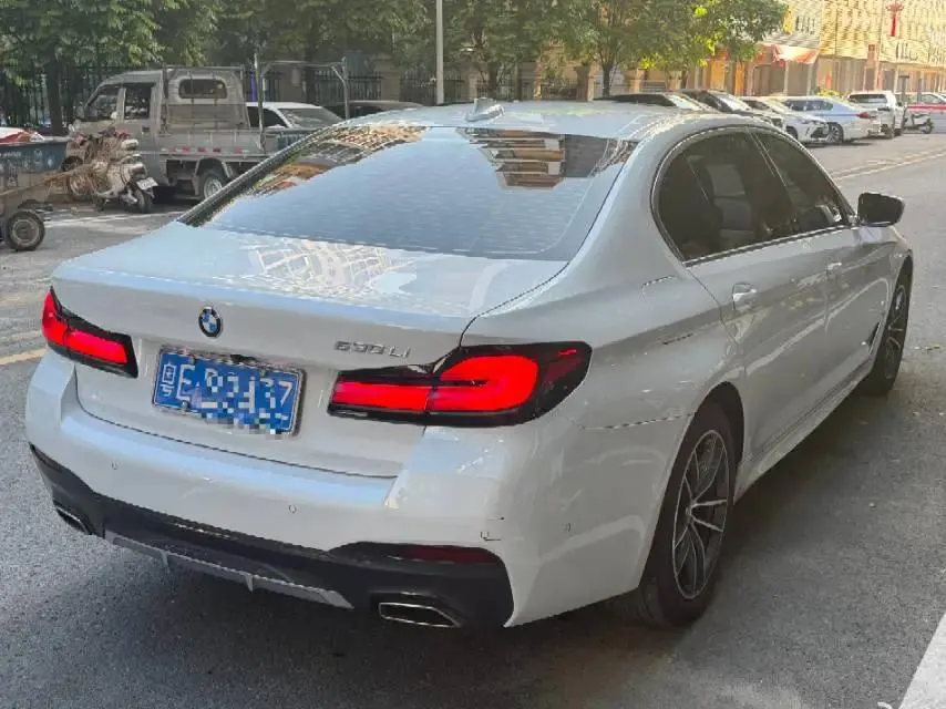BMW 5 Series 2022 Model Facelift II 525Li Luxury Package 3
