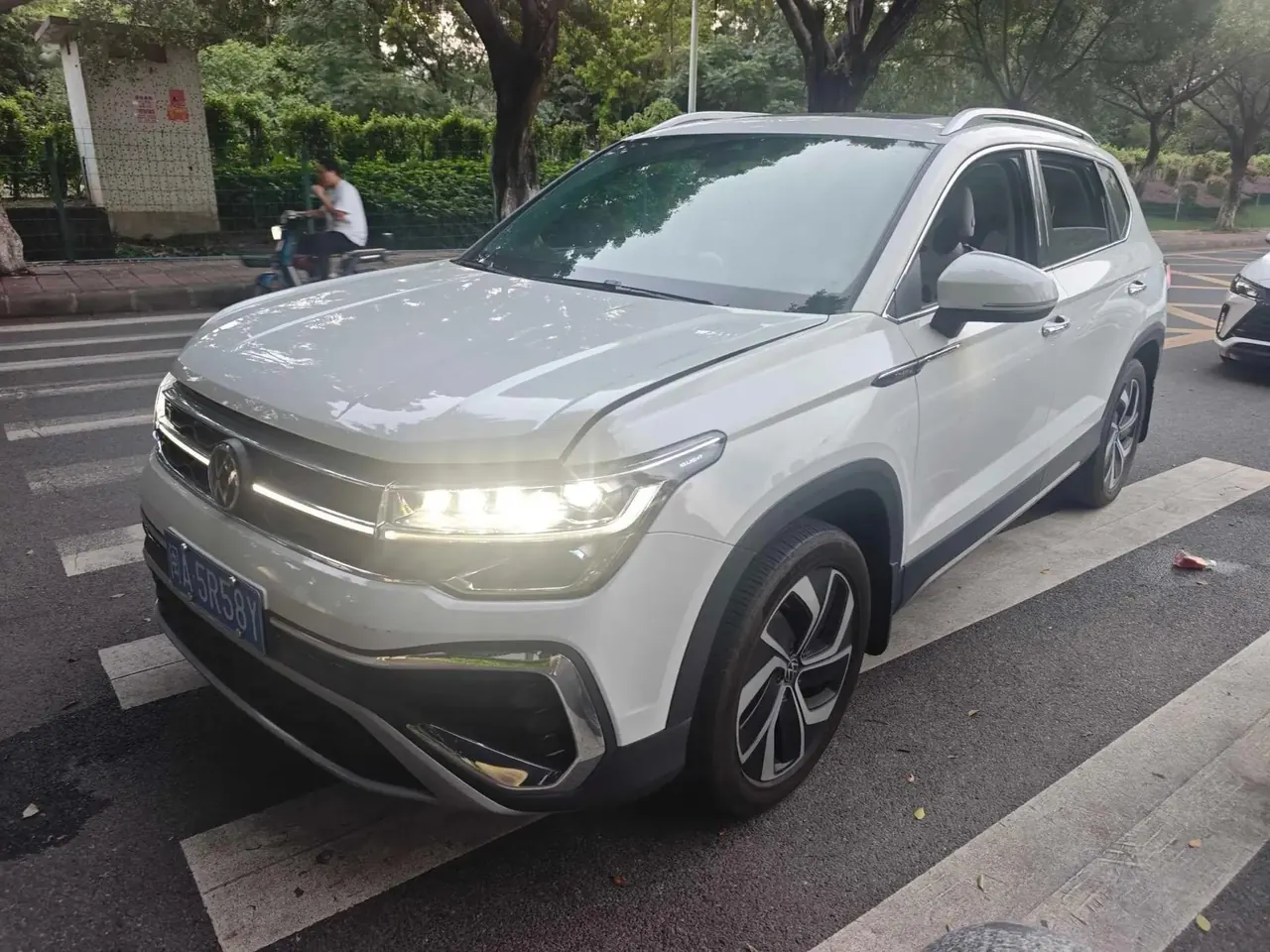 Volkswagen 2024 Tuyue 1.5TSI 300TSI Two-Drive Full Moon Edition Automatic Gear - View 1