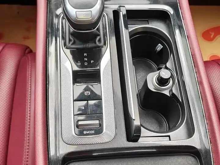 HongQi H5 2023 2.0T Auto Zhilian Flag Edition 7