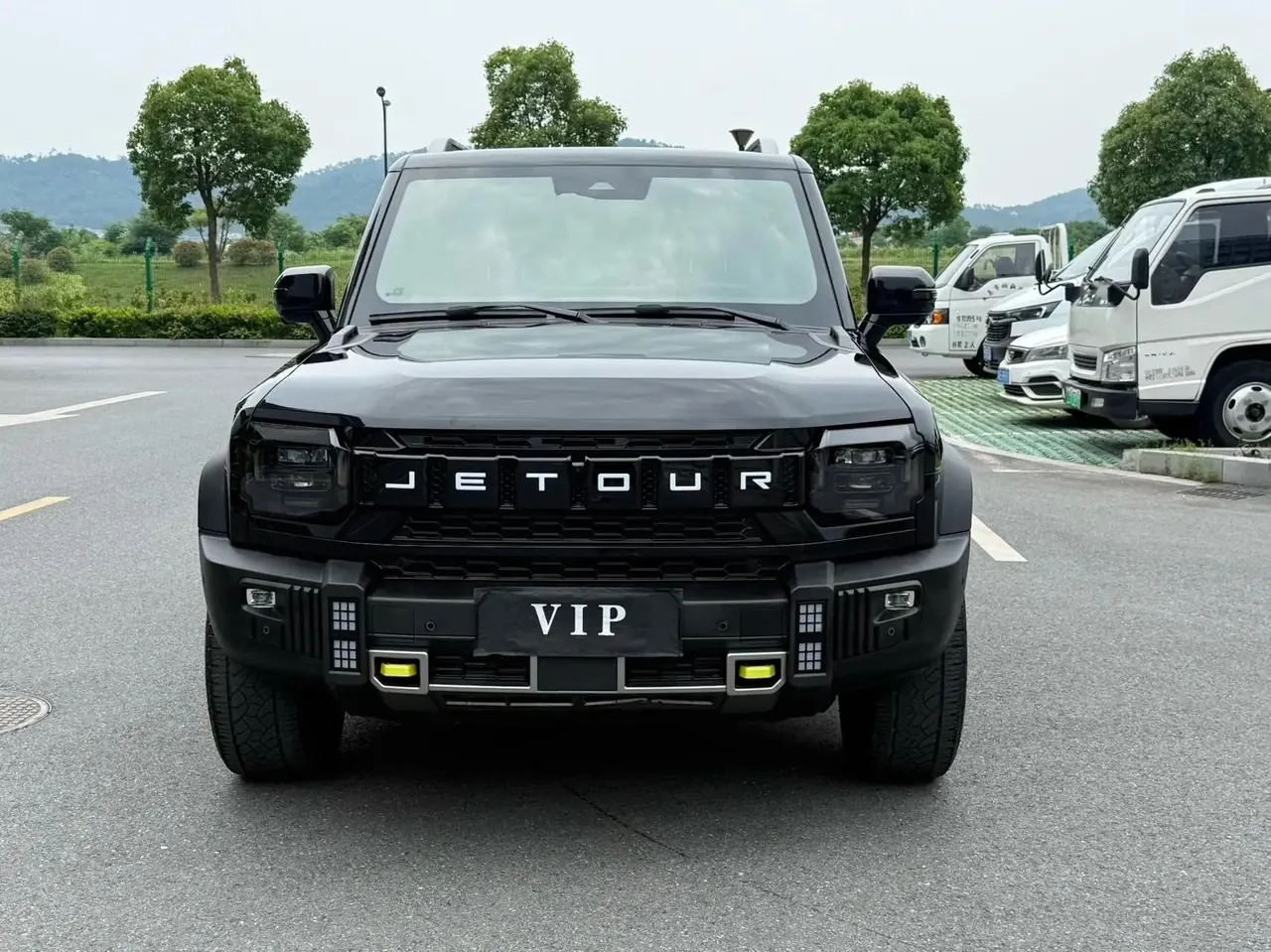 Jetour 2024 Traveler 2.0T Four-wheel Drive Through PRO Entertainment Edition Automatic Gear 2