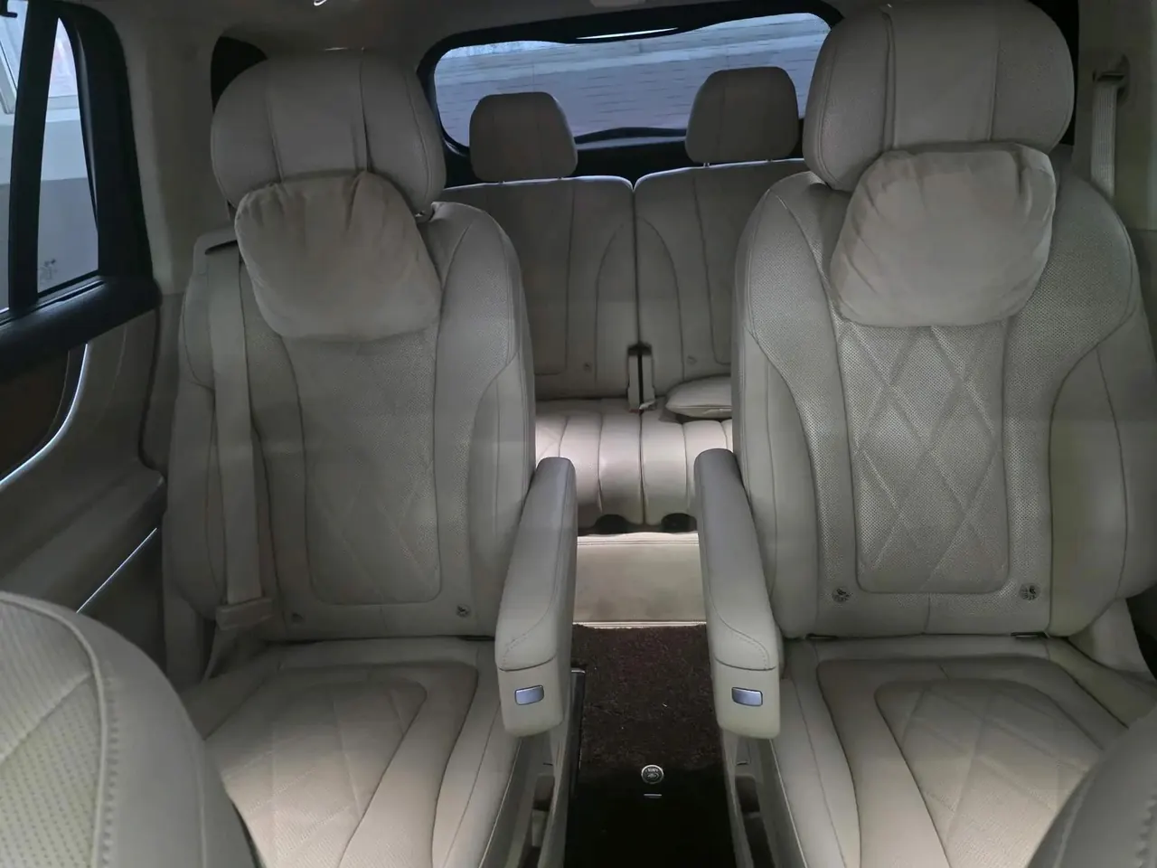 AITO M9 2024 extended range Ultra version 42kWh 6