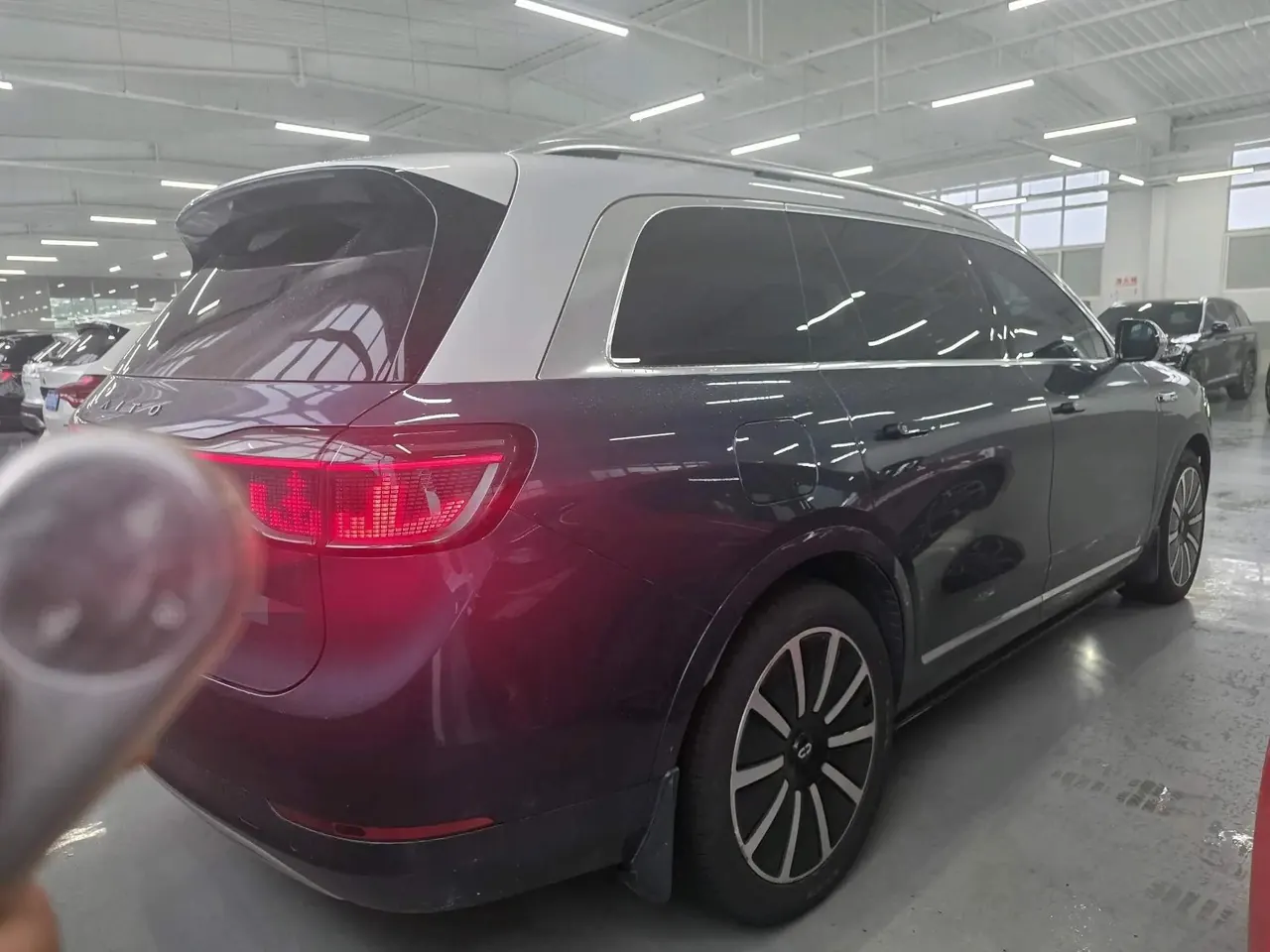AITO M9 2024 extended range Ultra version 42kWh 9