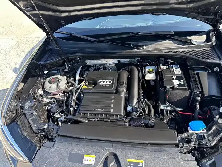 Audi Q3 2023 35 TFSI Fashion Dynamic (1.4T) 10