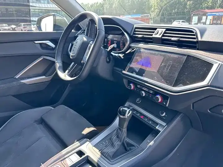 Audi Q3 2023 35 TFSI Fashion Dynamic (1.4T) 23
