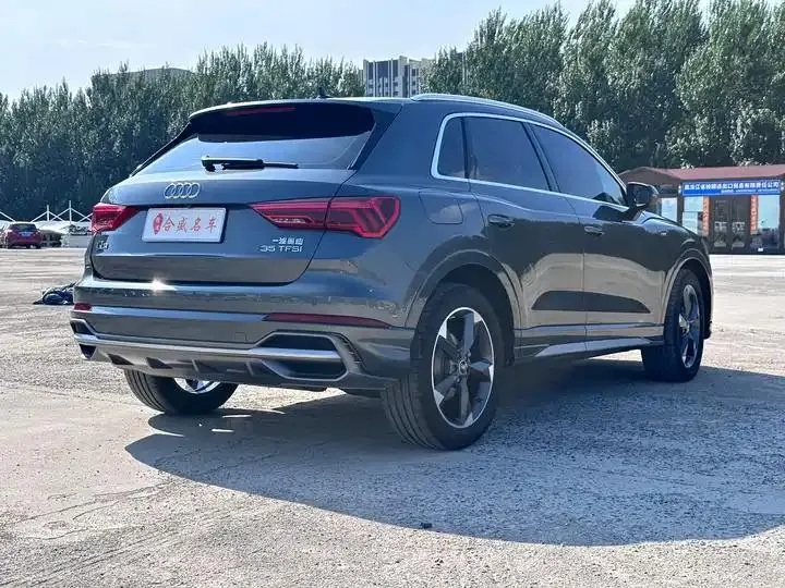 Audi Q3 2023 35 TFSI Fashion Dynamic (1.4T) 8