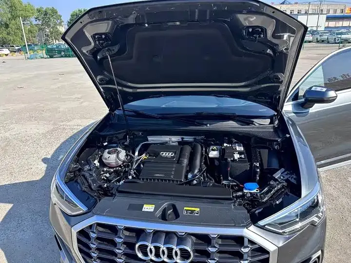 Audi Q3 2023 35 TFSI Fashion Dynamic (1.4T) 9