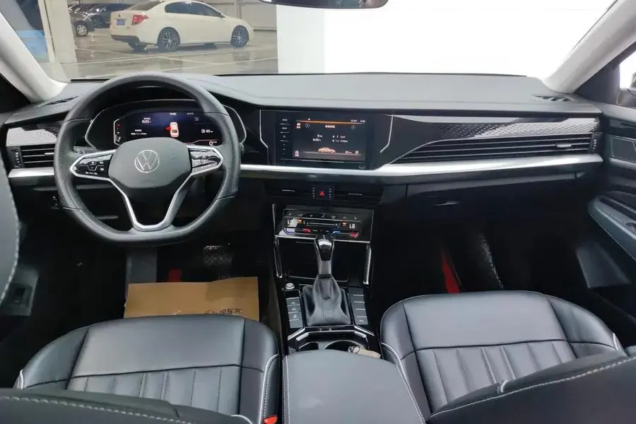 Passat 2023 330TSI Elite Edition 6