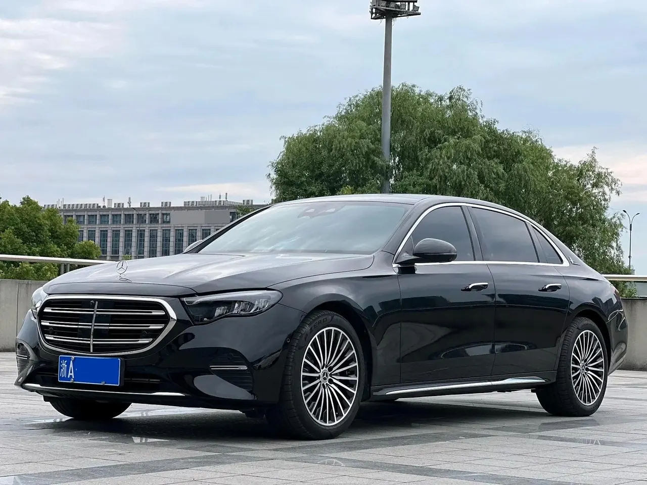 Mercedes Benz E-Class 2024 Model E 300 L 48V 2.0T Luxury Automatic - View 1