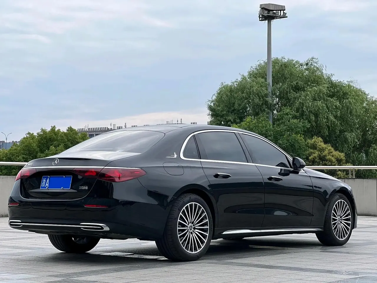 Mercedes Benz E-Class 2024 Model E 300 L 48V 2.0T Luxury Automatic 7