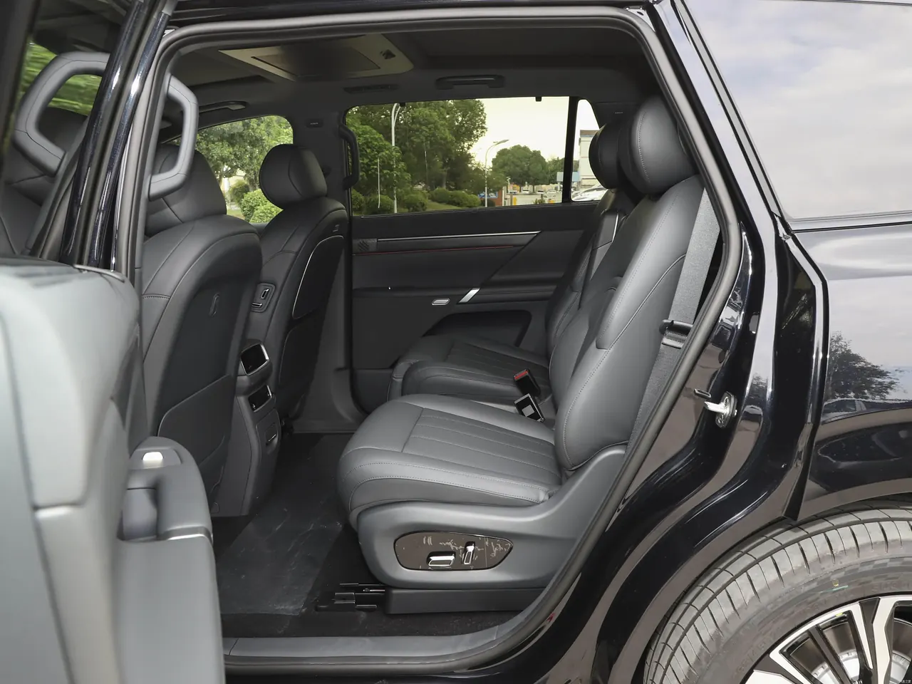 Eπ 008 2026 Six-seat Pure Electric Yue Edition 10