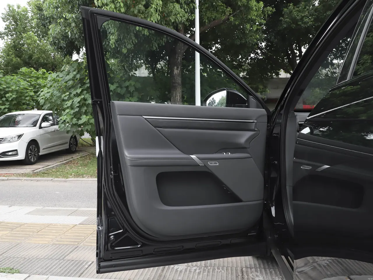 Eπ 008 2026 Six-seat Pure Electric Yue Edition 12