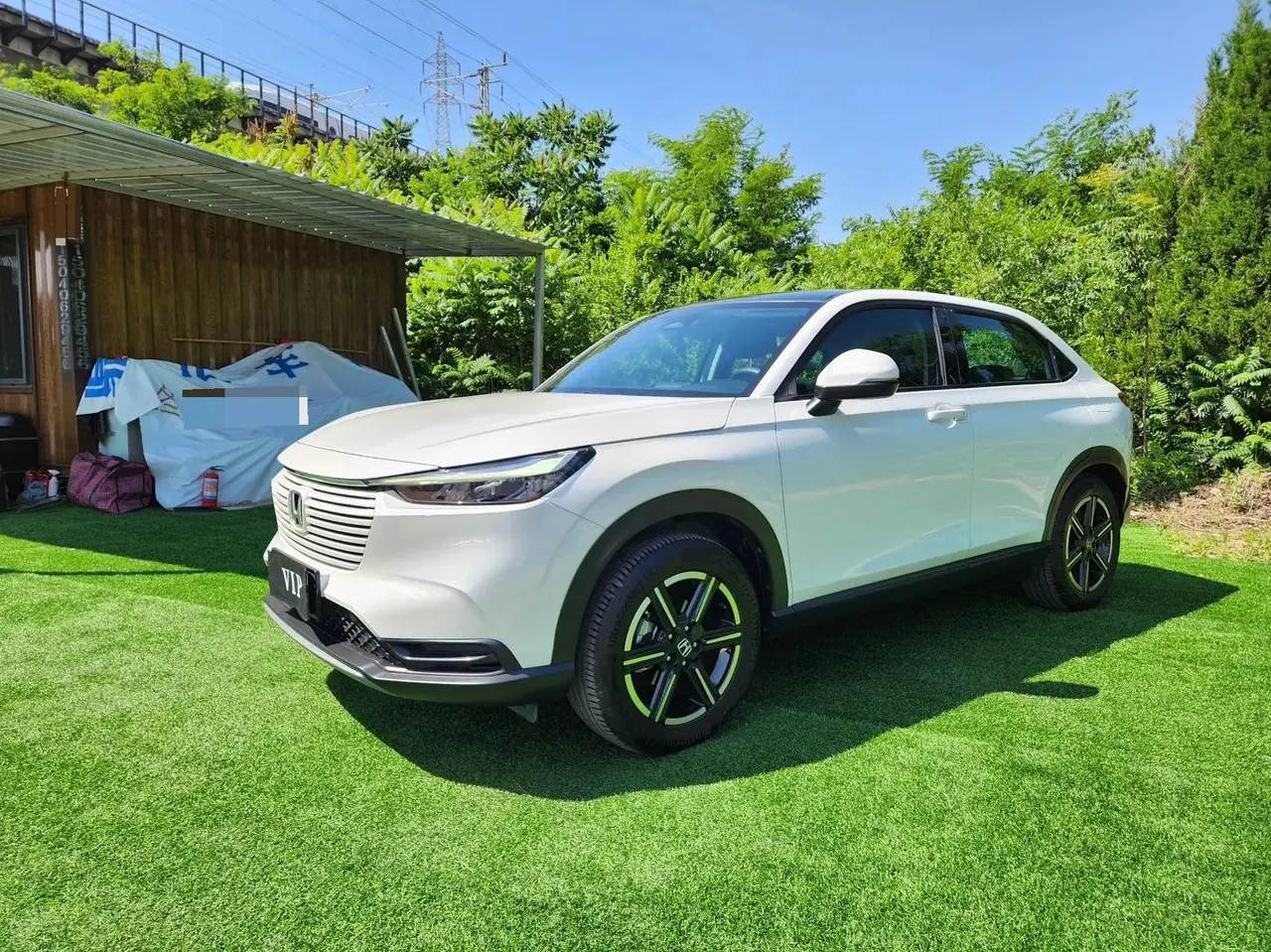 Open image lightbox: Honda 2023 Vezel 1.5 CVT Technology Edition Automatic