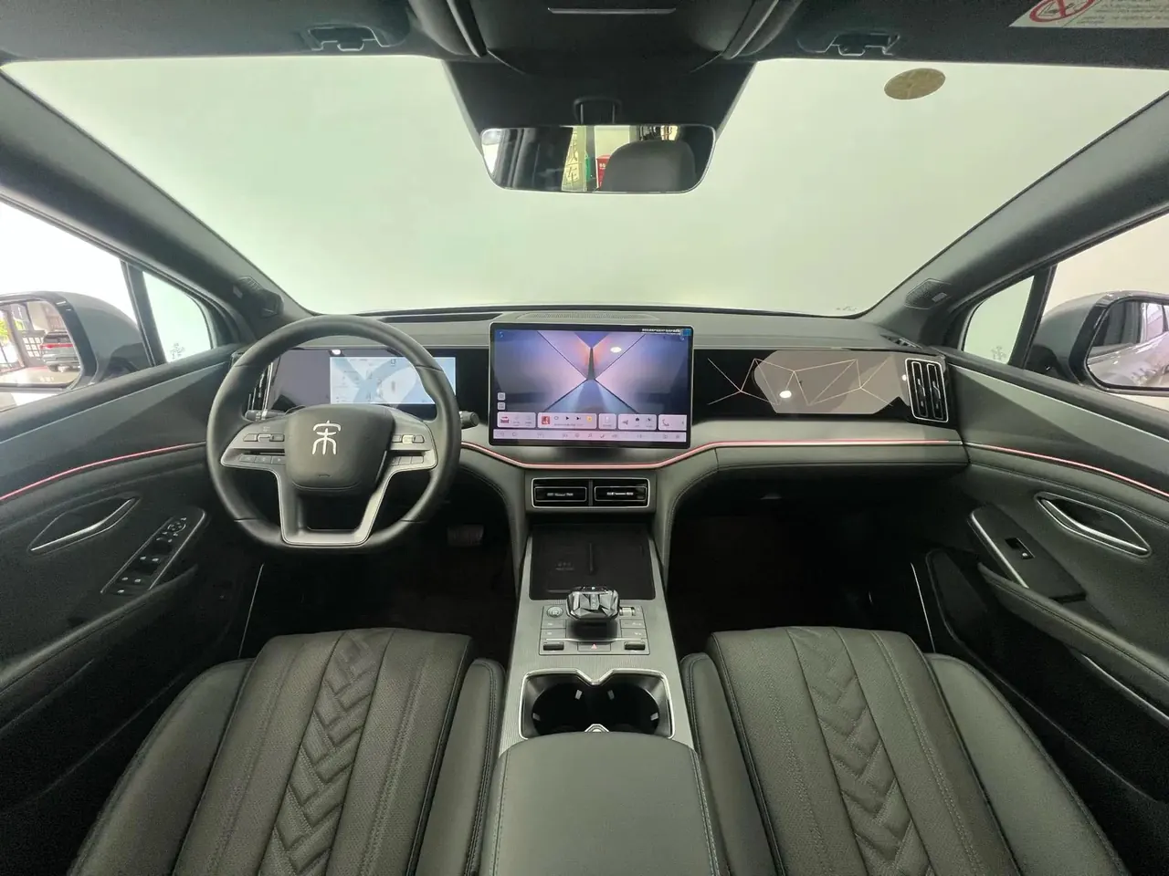 BYD 2025 Song L DM-i 1.5 Stepless Smart Driving Edition 160km Excellent Automatic Gear 9