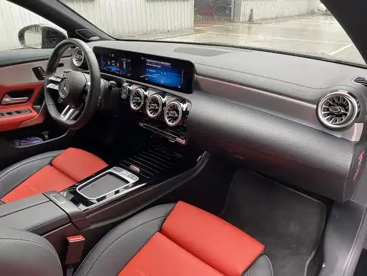 Mercedes Benz CLA AMG 2024 AMG CLA 35 4MATIC 8
