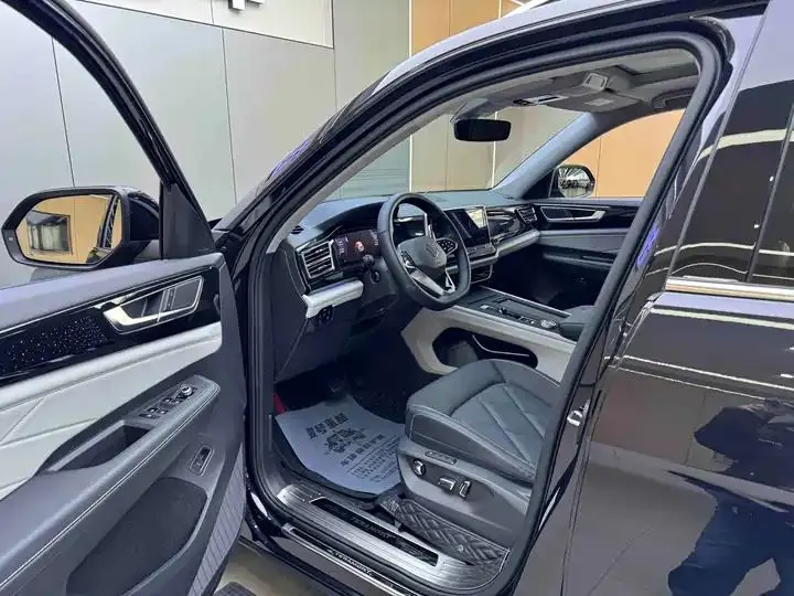 Tang 2024 380TSI All-Wheel-Drive Prestige Luxury Edition 7