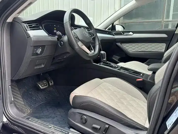 Magotan 2023, 2 Million Units Commemorative Edition, 330TSI DSG Luxury Model 6