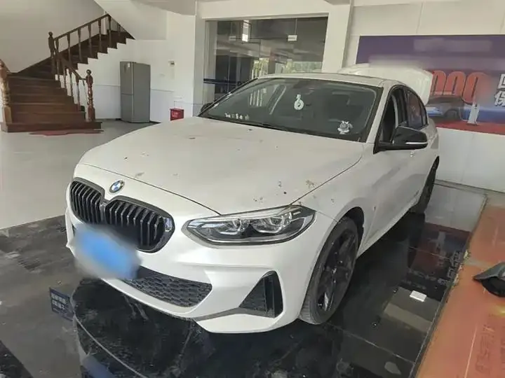 BMW 1 Series 2022 125i M Sport Night Edition 2