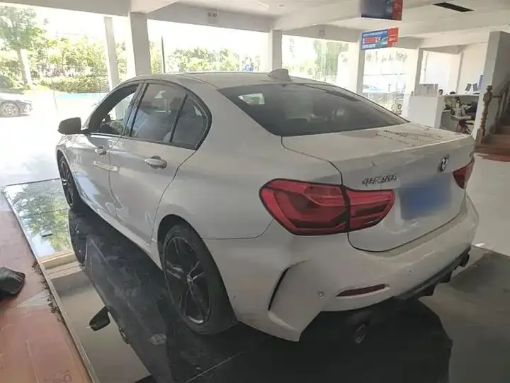 BMW 1 Series 2022 125i M Sport Night Edition 5