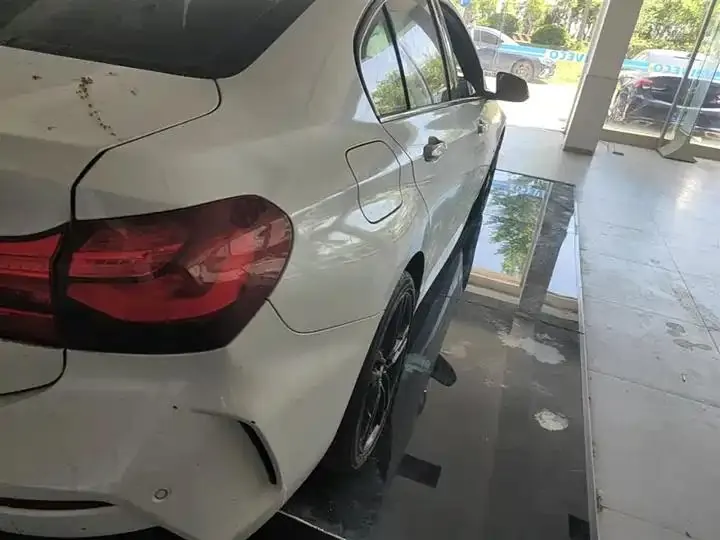BMW 1 Series 2022 125i M Sport Night Edition 8