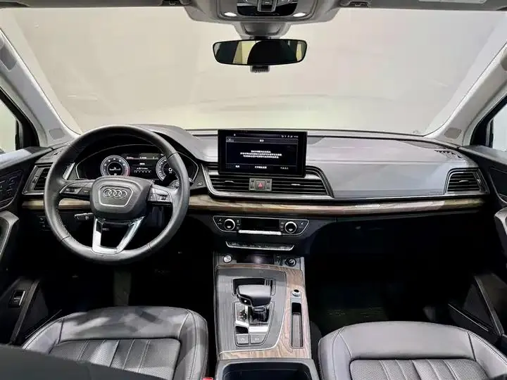 Audi Q5L 2022 45T Deluxe Elegant 14