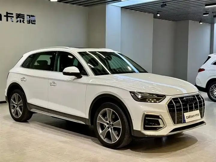 Audi Q5L 2022 45T Deluxe Elegant 2