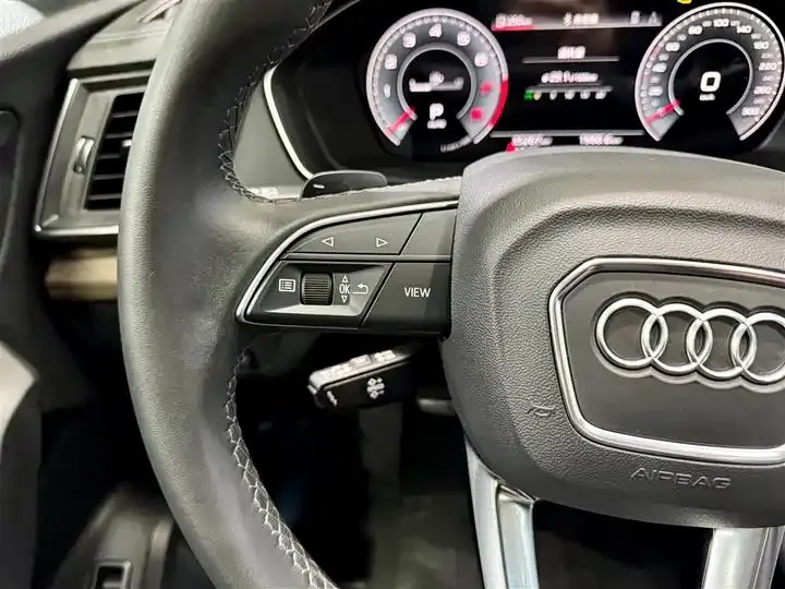 Audi Q5L 2022 45T Deluxe Elegant 23