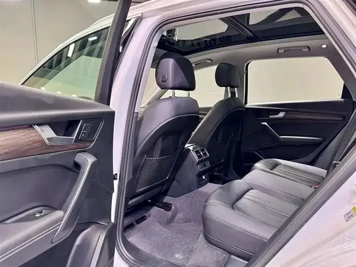 Audi Q5L 2022 45T Deluxe Elegant 26