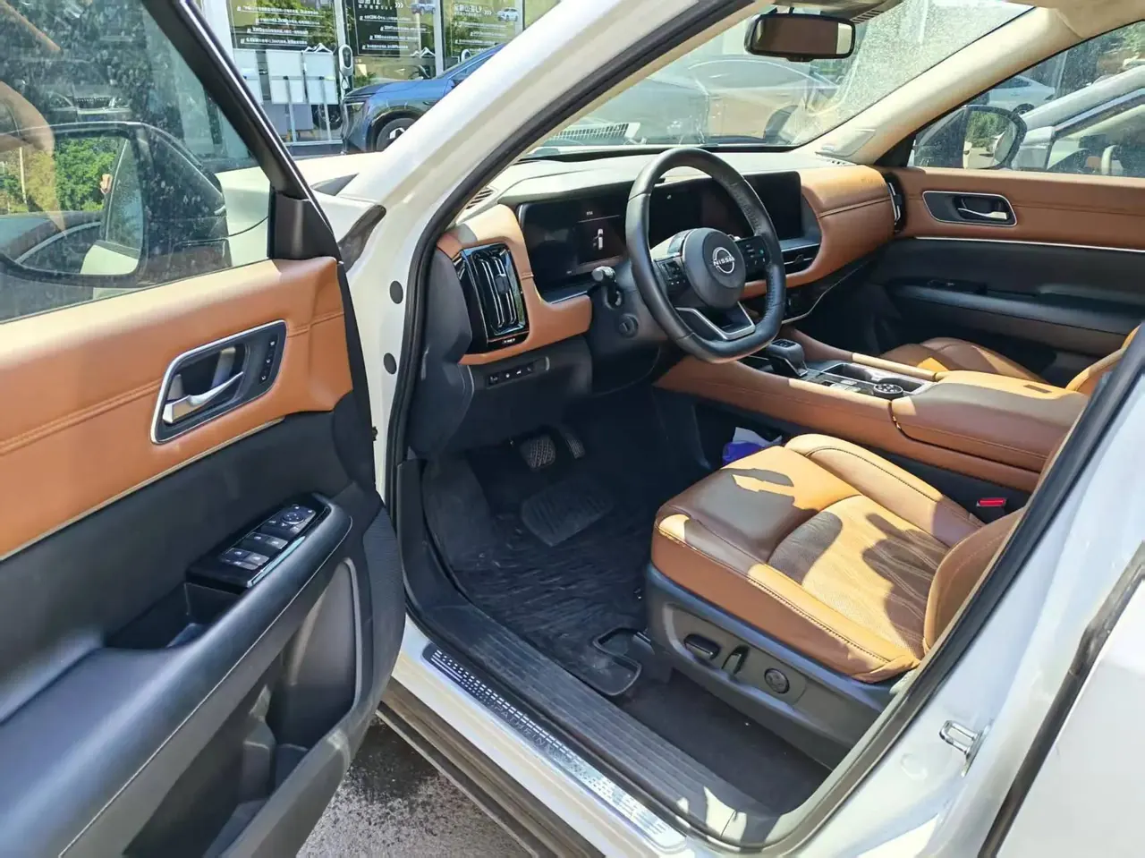 Explorer Land 2024, 380 VC-TURBO All-Wheel Drive Prestige Edition, 6-Seater 6