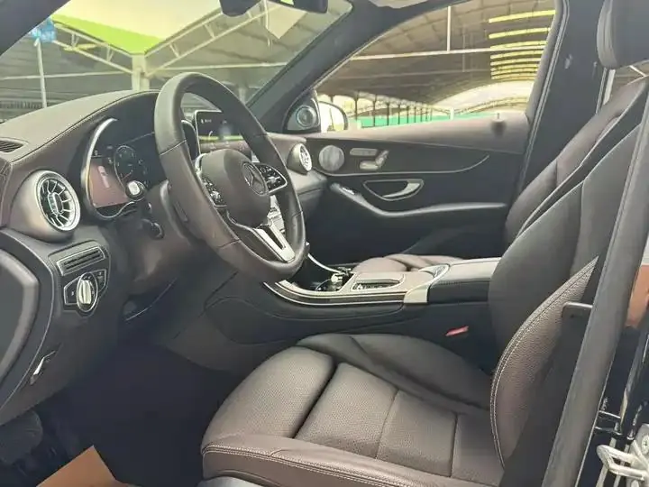 Mercedes Benz GLC 2022 GLC 260 L 4MATIC Luxury 7