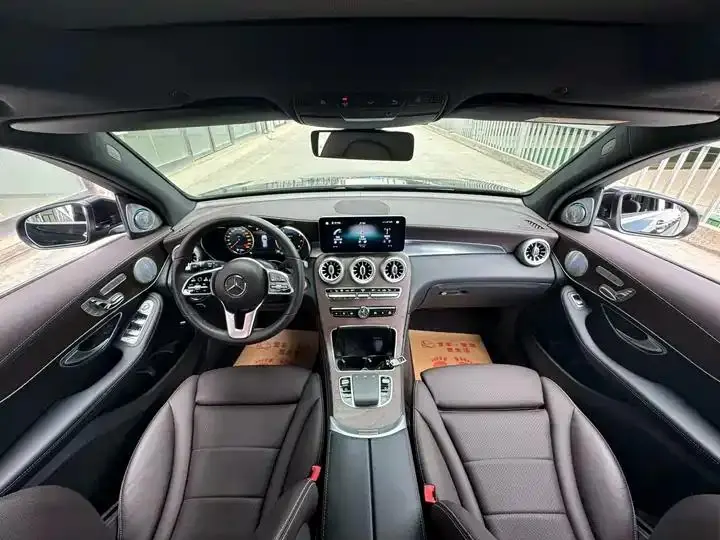 Mercedes Benz GLC 2022 GLC 260 L 4MATIC Luxury 8