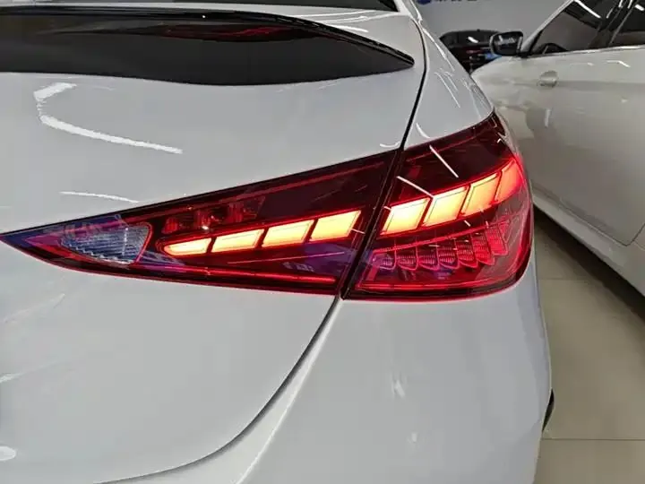 Mercedes Benz Class C 2024 to 3 C 260 L Sports Edition 8